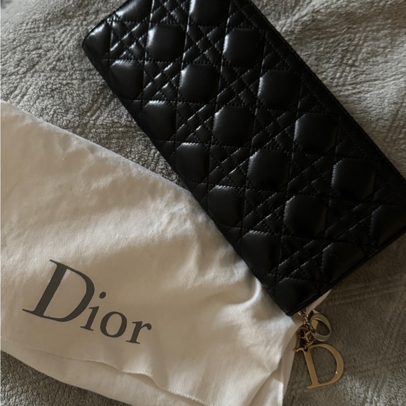 Dior lady dior crossbody bag authentic - Picture 9 of 11